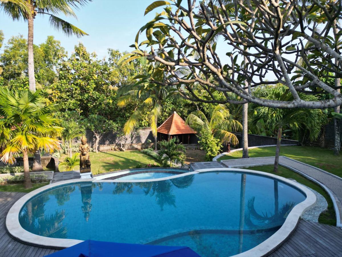 Villa Vilah Batununggul Luaran gambar